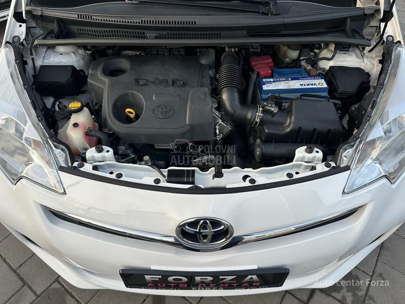 Toyota Verso-S 127 000 k m