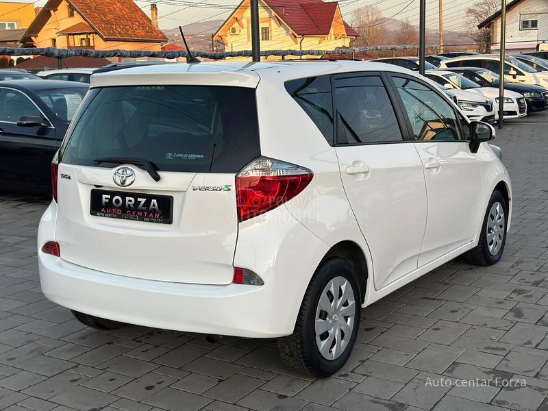 Toyota Verso-S 127 000 k m