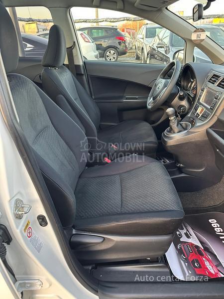 Toyota Verso-S 127 000 k m