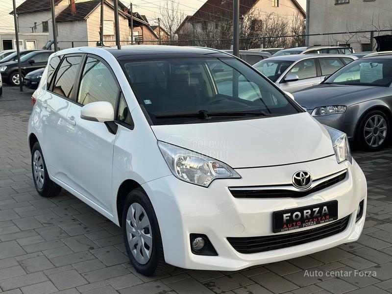 Toyota Verso-S 127 000 k m