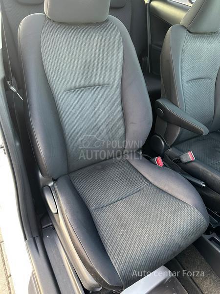 Toyota Verso-S 127 000 k m