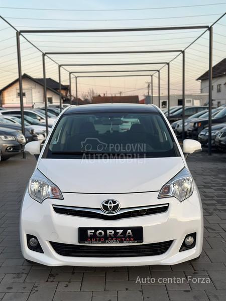 Toyota Verso-S 127 000 k m