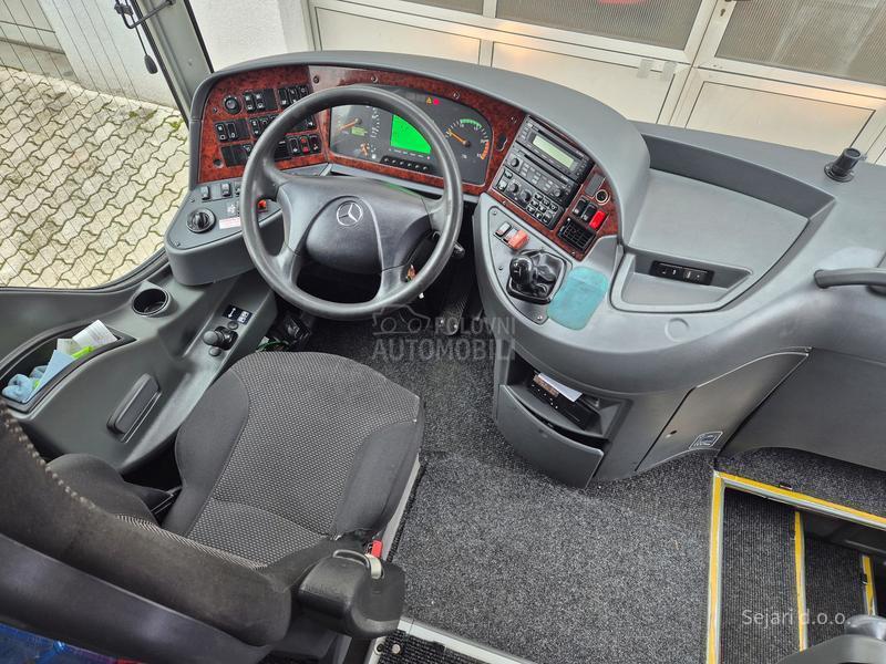 Mercedes Benz TOURISMO RHD