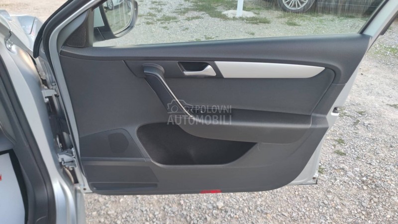 Volkswagen Passat B7 1.6 TDi /BLUEMOTION/