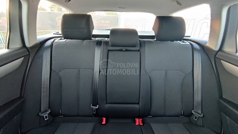 Volkswagen Passat B7 1.6 TDi /BLUEMOTION/