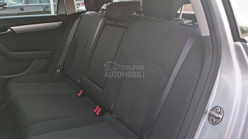 Volkswagen Passat B7 1.6 TDi /BLUEMOTION/