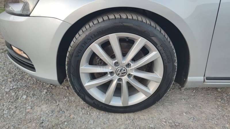 Volkswagen Passat B7 1.6 TDi /BLUEMOTION/