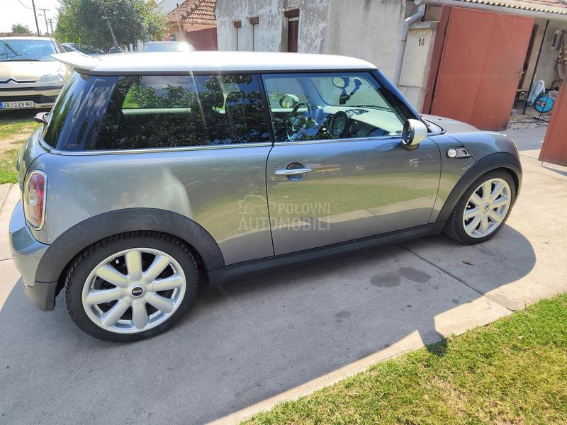 MINI Cooper S Cooper s