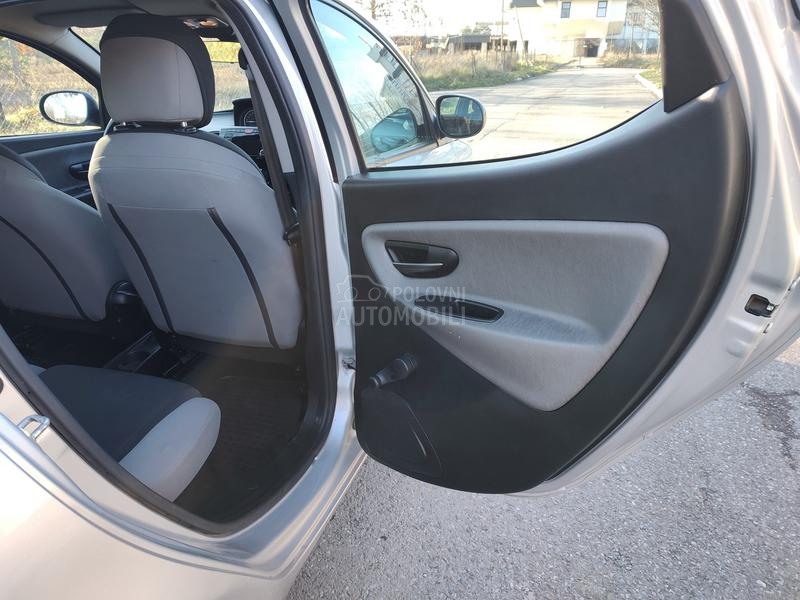 Lancia Ypsilon 0.9 Tvin air