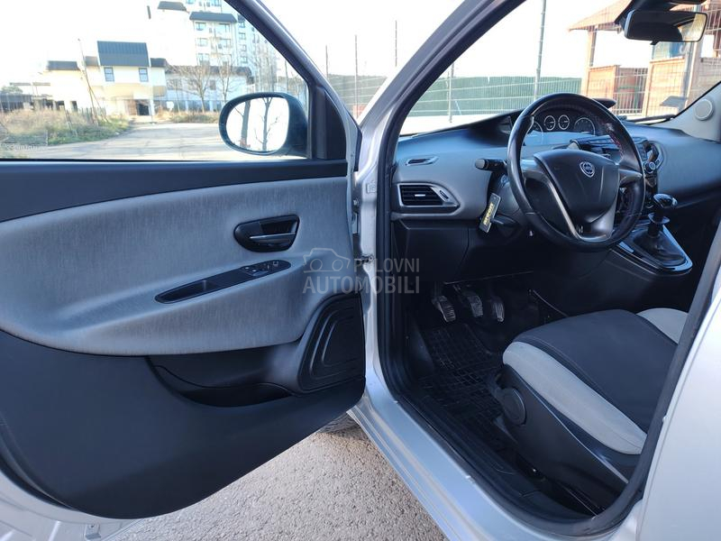 Lancia Ypsilon 0.9 Tvin air