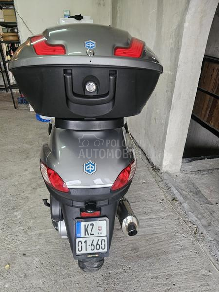 Piaggio mp3 400