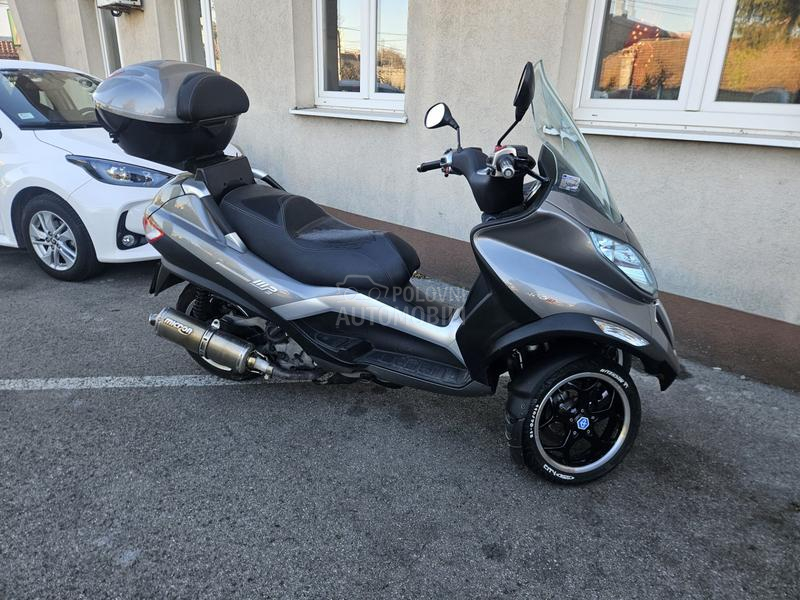 Piaggio mp3 400