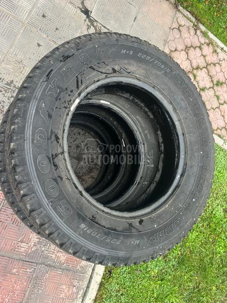 Goodyear 225/70 R16 Sve sezone
