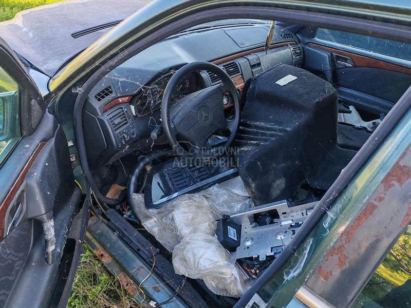 Mercedes Benz E 300 OM 606