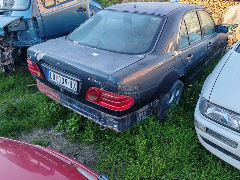 Mercedes Benz E 300 OM 606