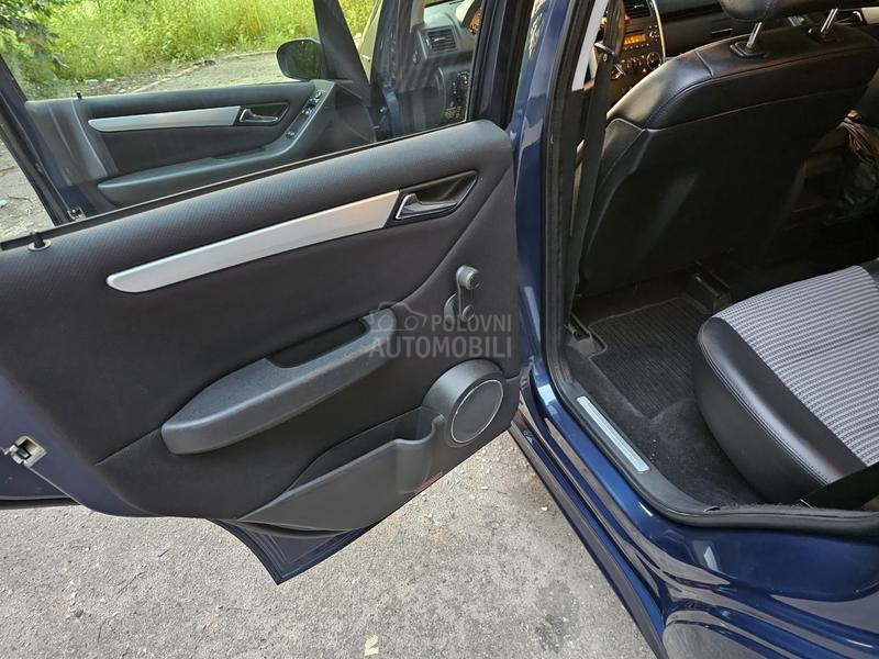 Mercedes Benz A 200 Avantgarde