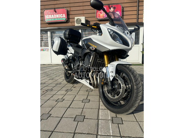 Yamaha Fazer 800