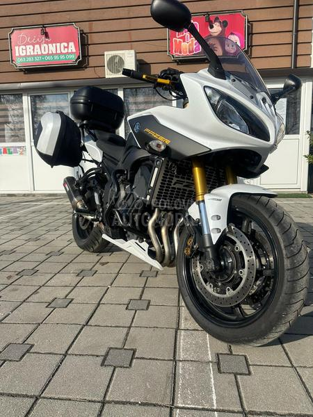 Yamaha Fazer 800