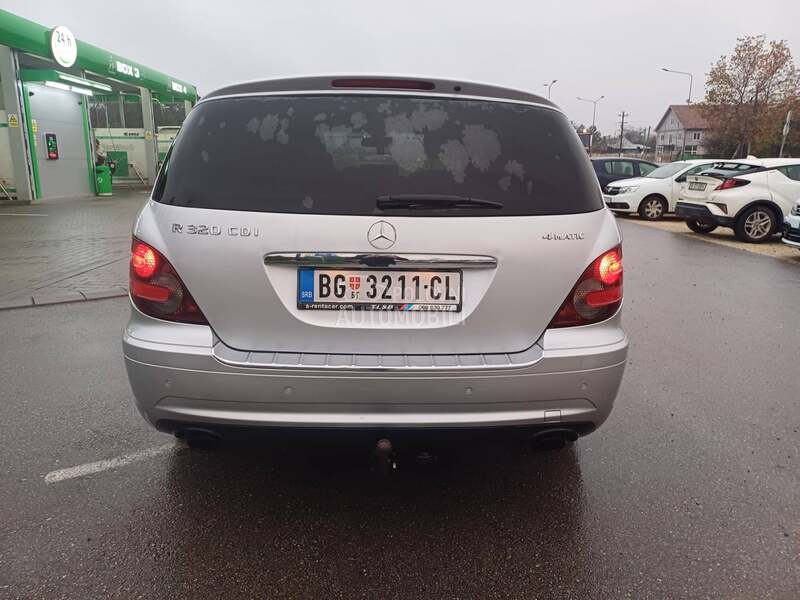 Mercedes Benz R 320 