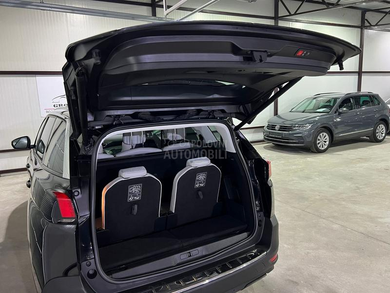 Peugeot 5008 1,5hdi ALLURE