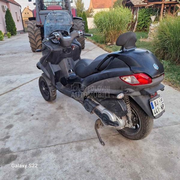 Piaggio Mp3
