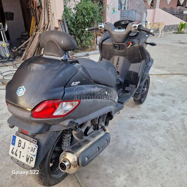 Piaggio Mp3