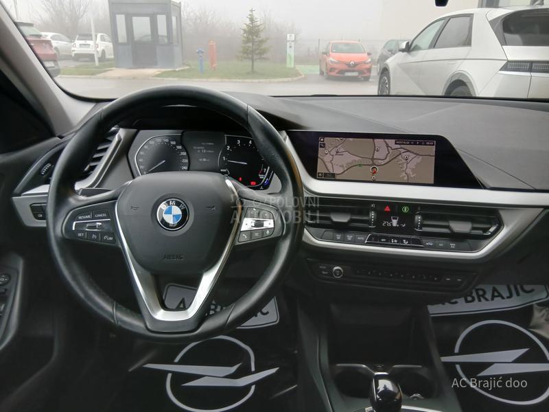 BMW 116 1.5 109HP