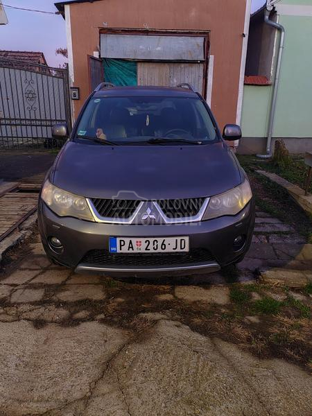 Mitsubishi Outlander outlender 2007.