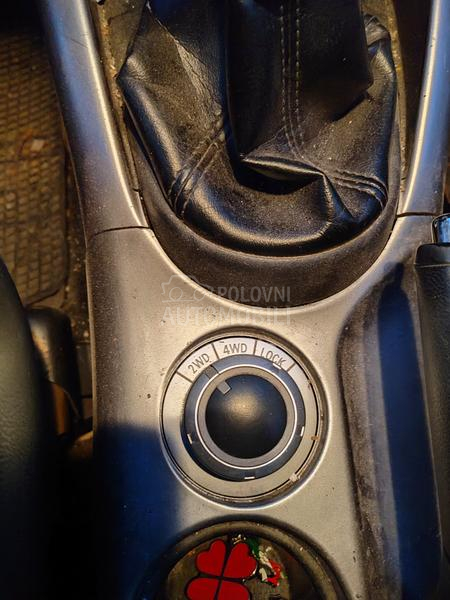 Mitsubishi Outlander outlender 2007.