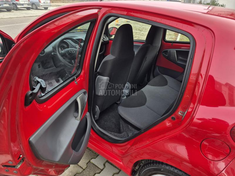 Toyota Aygo 1.0b //CH//