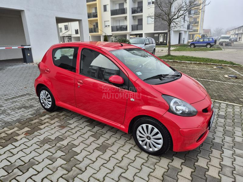 Toyota Aygo 1.0b //CH//