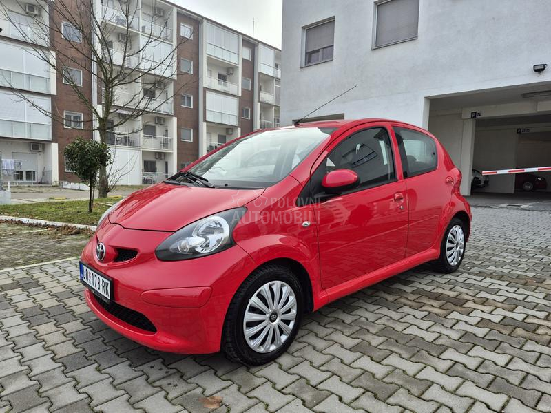 Toyota Aygo 1.0b //CH//
