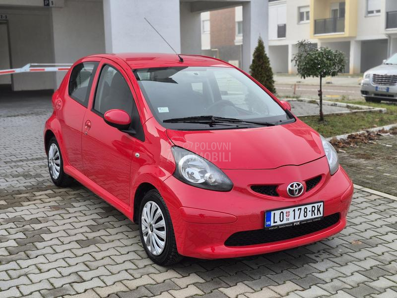 Toyota Aygo 1.0b //CH//