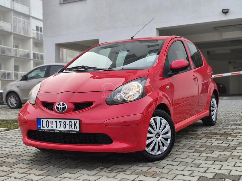 Toyota Aygo 1.0b //CH//