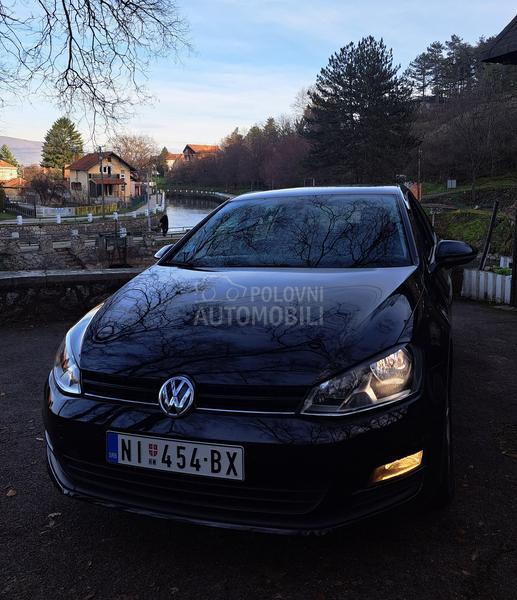 Volkswagen Golf 7 1.6 TDI bluemotion