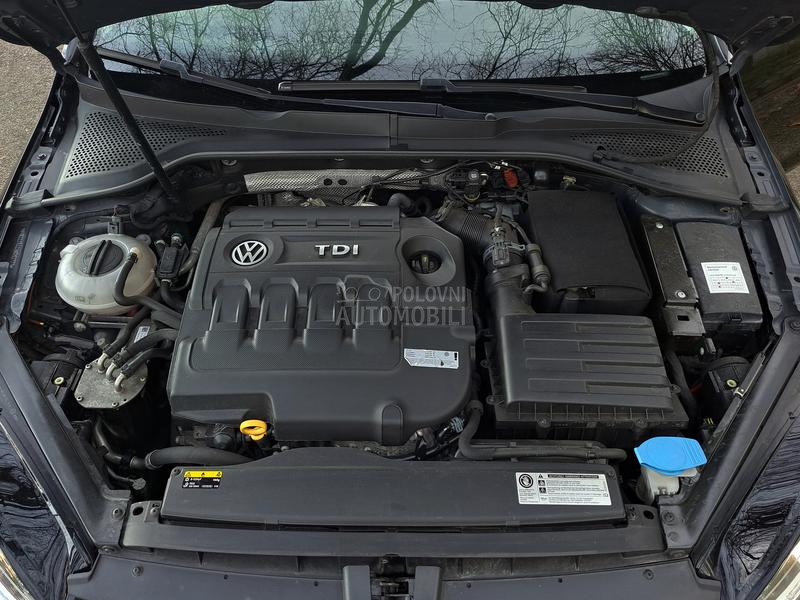 Volkswagen Golf 7 1.6 TDI bluemotion