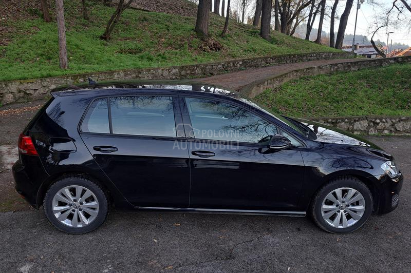 Volkswagen Golf 7 1.6 TDI bluemotion