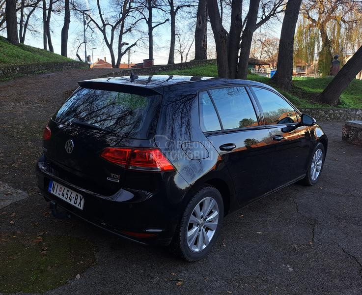 Volkswagen Golf 7 1.6 TDI bluemotion