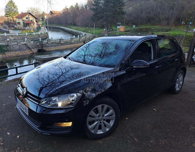 Volkswagen Golf 7 1.6 TDI bluemotion