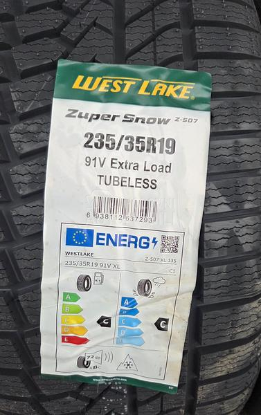 Westlake 235/35 R19 Zimska