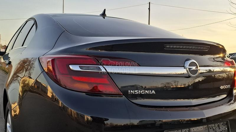 Opel Insignia P R E M I U M