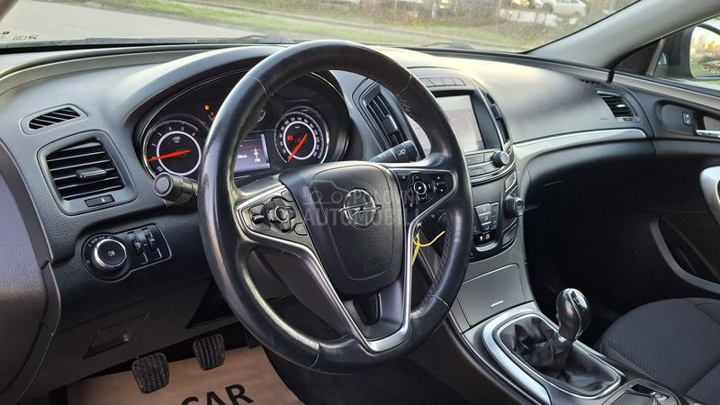 Opel Insignia P R E M I U M