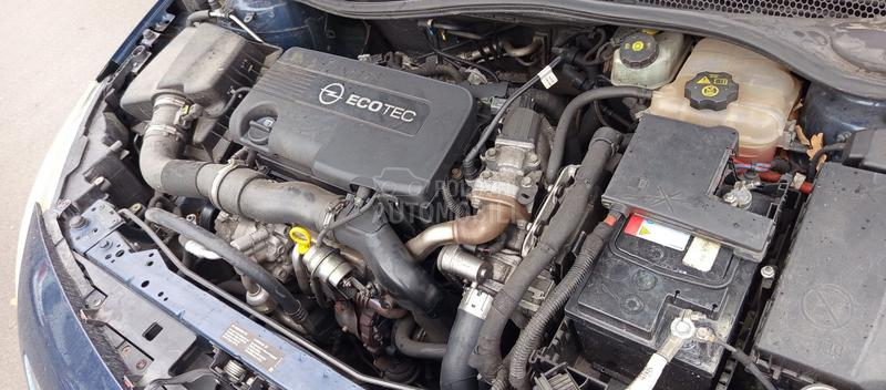 Opel Astra J 
