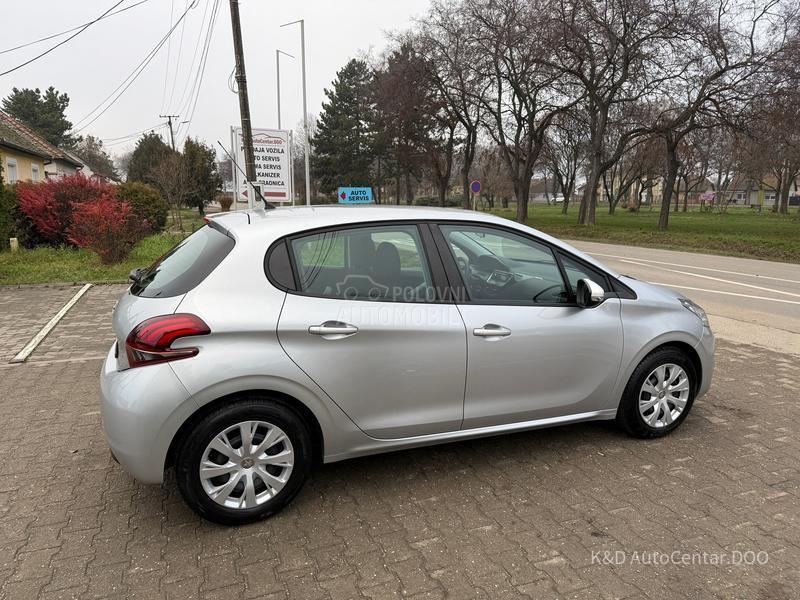 Peugeot 208 1.2
