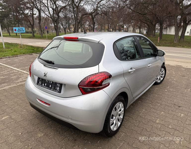 Peugeot 208 1.2