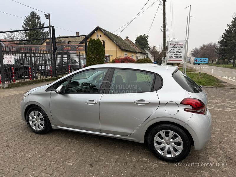 Peugeot 208 1.2
