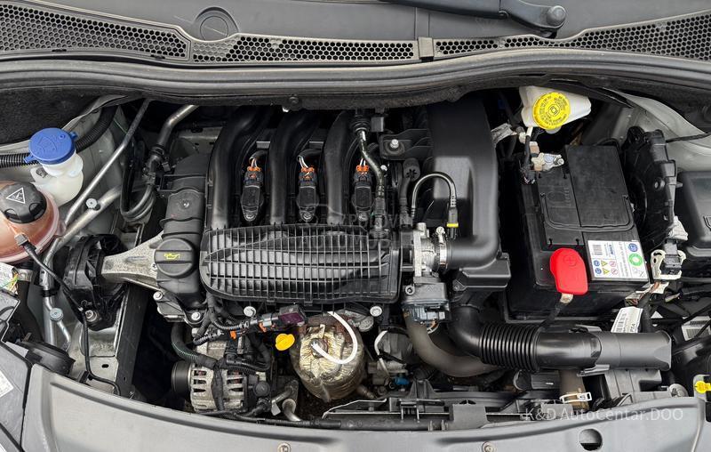Peugeot 208 1.2