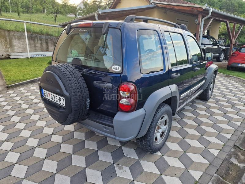 Jeep Cherokee 2,4
