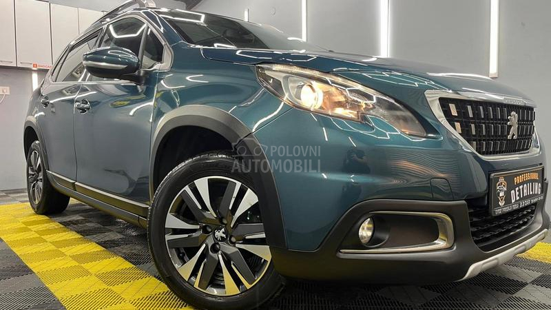 Peugeot 2008 ALLURE 1OF1