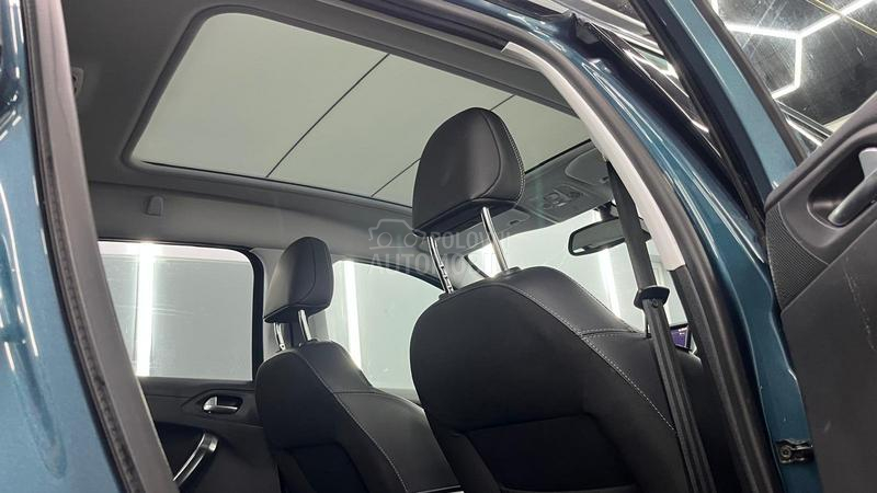 Peugeot 2008 ALLURE 1OF1